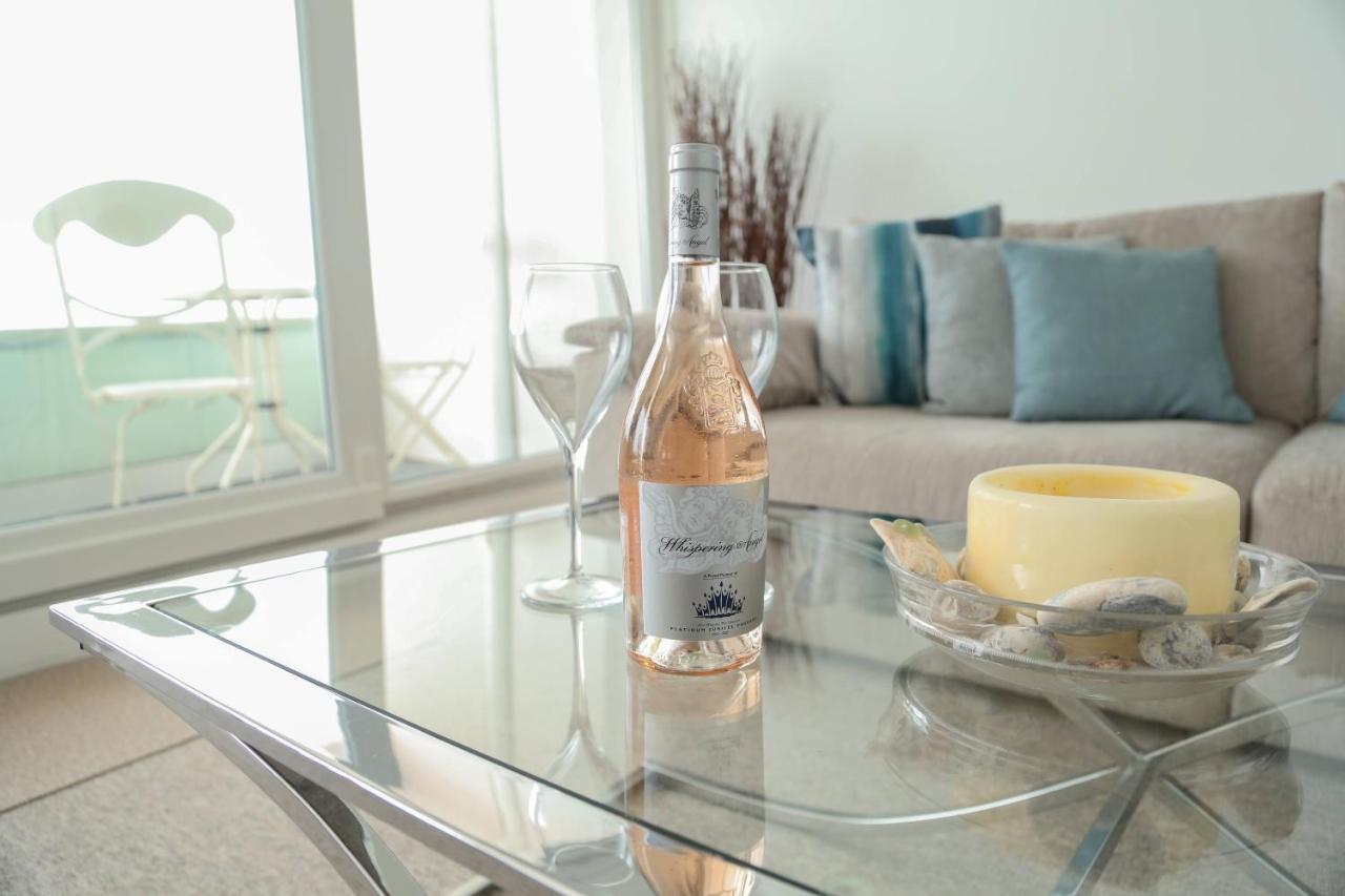 Tides - Beach Front Apartment In Bracklesham Bay 치체스터 외부 사진